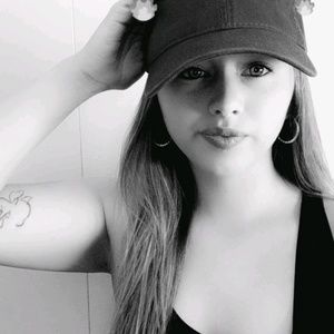 Meet your Posher, Mikaylah